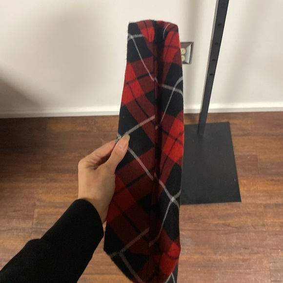 Victoria’s Secrets red plaid tote bag/purse nwt - Picture 9 of 9